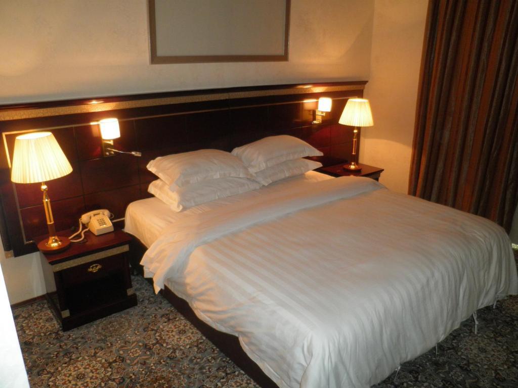 Shafa Hotel 4*